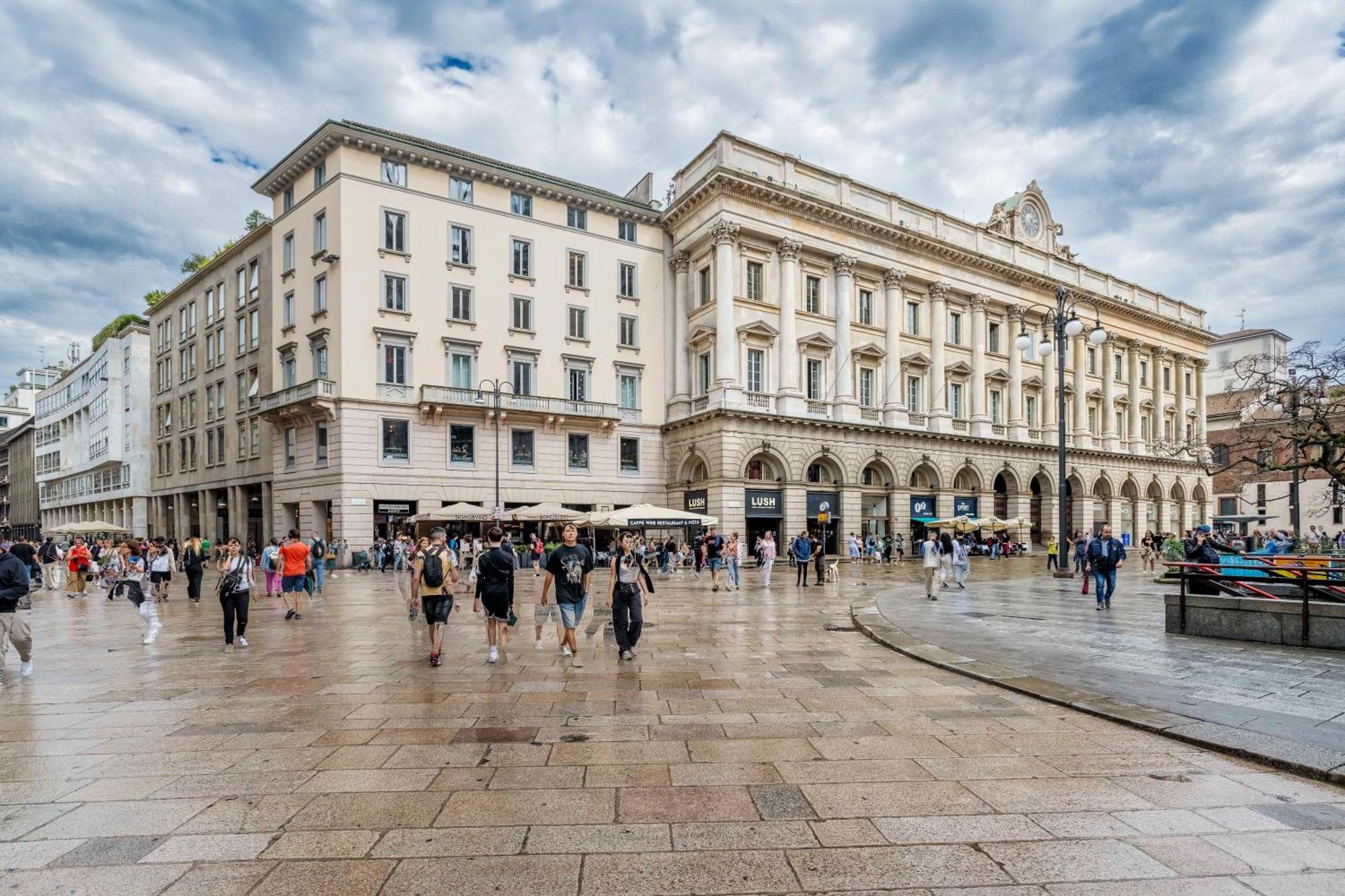 Dhome Milan Bagian luar foto