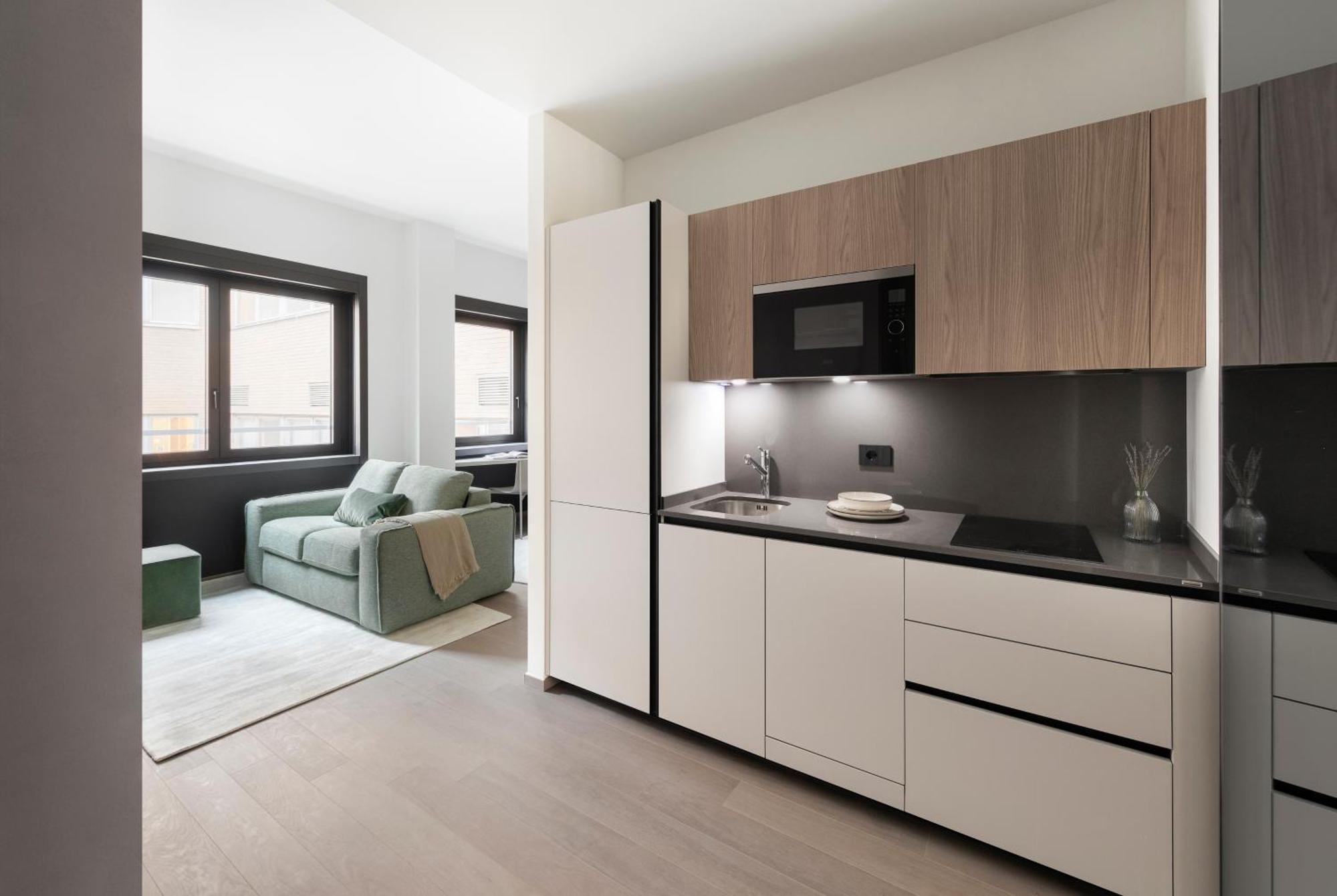 Dhome Milan Bagian luar foto